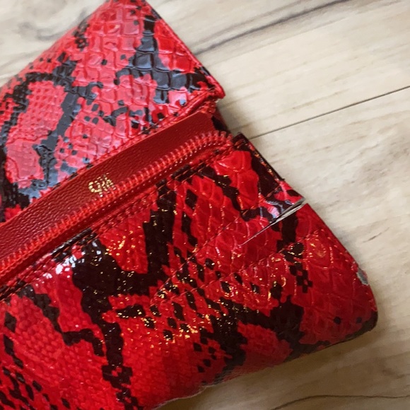 Ashro Red Animal Print Wedge size 6 - Picture 8 of 8